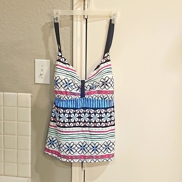 NWT South Point 2 piece Swim Set Size 24 Top/20 Bottom - Picture 3 of 11